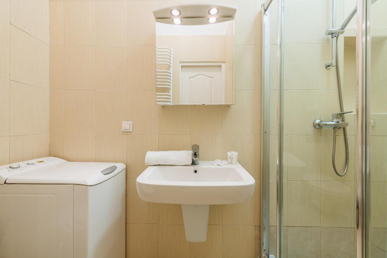 Miodowa Street P&O Serviced Apartments Варшава Экстерьер фото